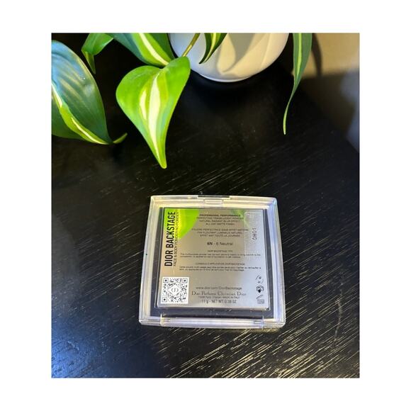 DIOR Backstage Face & Body Powder-No-Powder- 6N- Discontinued - Picture 2 of 2